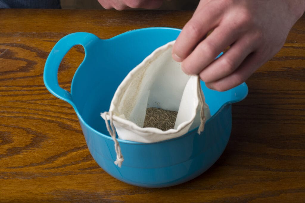 Preparation of ground kava root tea